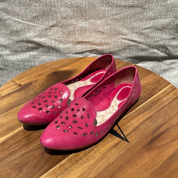Born Tinley Leather Perforated Ballet Flats Pink Size 7 - Picture 1 of 9